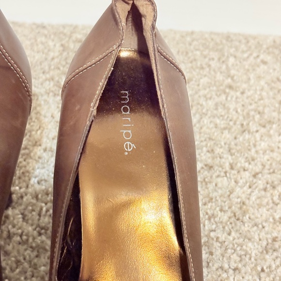 Brown Flats with Pointed Toe - Picture 3 of 8